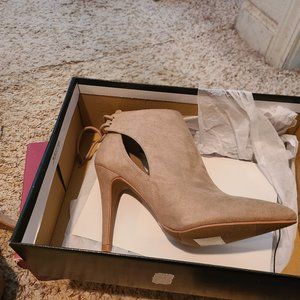 New Forever21 heel style Co-miracle in Taupe color